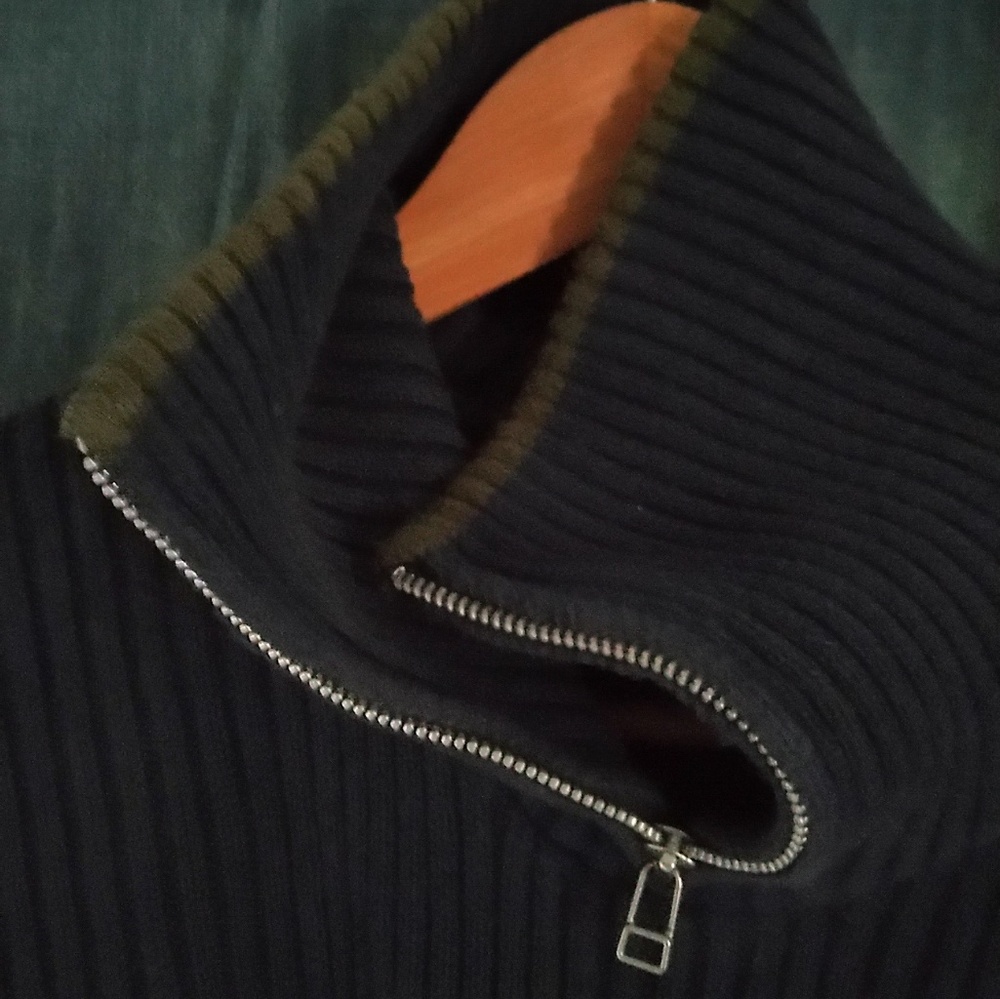 Blue Ribbed Sweater - Picture 4 of 4